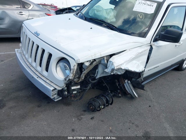 1C4NJPFB2FD186534 Jeep Patriot Latitude