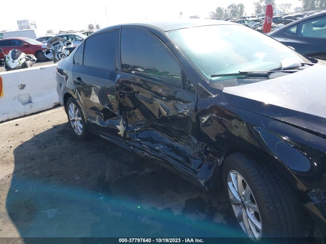 3VWD17AJ9EM307604 Volkswagen Jetta Sedan Se