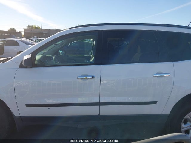 Chevrolet Traverse Ls 2017 1GNKRFED3HJ317054 Image 15
