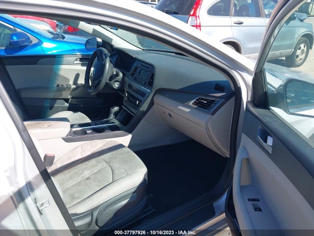 Hyundai Sonata 2.4l 2017 5NPE24AF2HH584698 Image 5