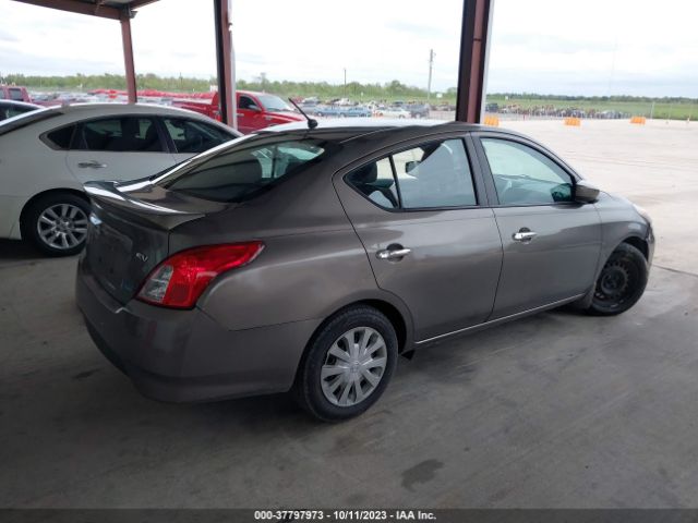 3N1CN7AP5FL868853 Nissan Versa 1.6 Sv