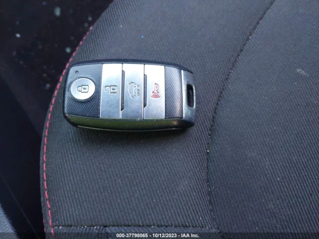 KNDJP3A5XJ7594634 KIA SOUL +