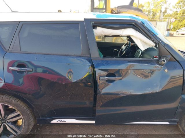 KNDJP3A5XJ7594634 KIA SOUL +