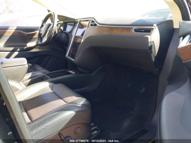5YJXCDE29HF054398 Tesla Model X 90d/75d/100d