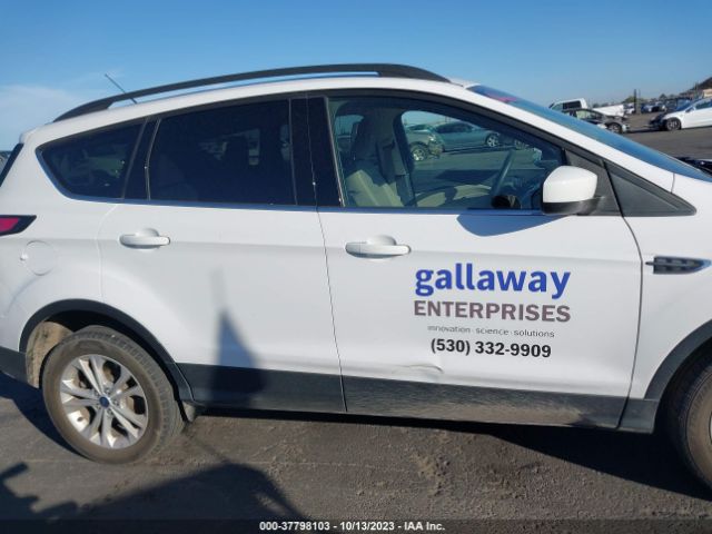 1FMCU9GD7JUB44861 Ford ESCAPE SE