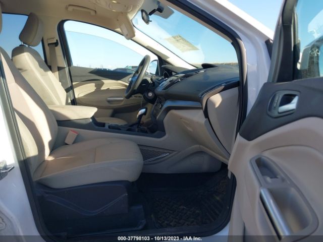 1FMCU9GD7JUB44861 Ford ESCAPE SE