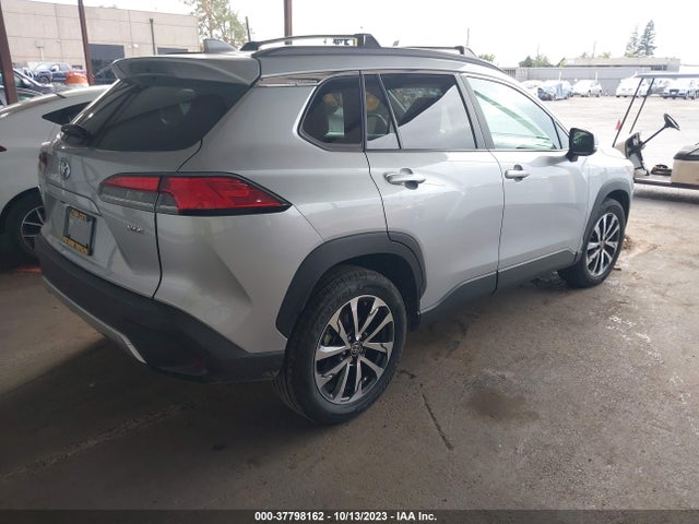 2022 TOYOTA COROLLA CROSS XLE VIN: 7MUDAAAG9NV005658