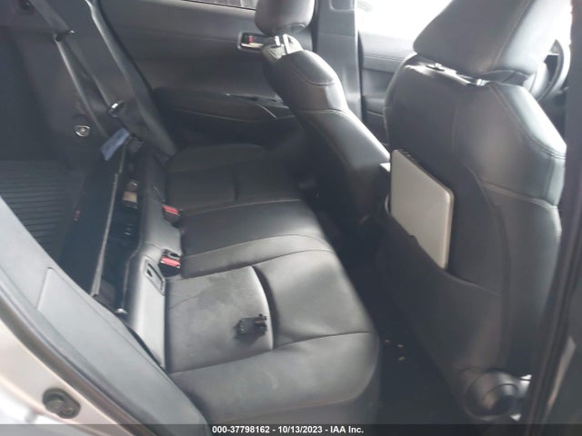 2022 TOYOTA COROLLA CROSS XLE VIN: 7MUDAAAG9NV005658