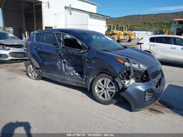 2018 KIA SPORTAGE LX VIN: KNDPMCAC7J7404144