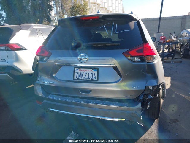 Nissan ROGUE SV 2017 KNMAT2MT1HP513644 Image 17