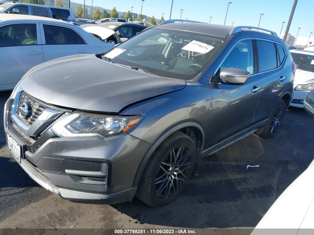 Nissan ROGUE SV 2017 KNMAT2MT1HP513644 Image 2