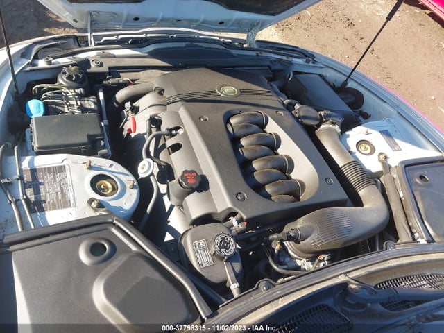 2005 JAGUAR XK8 SAJDA42C652A41956 Photo 9