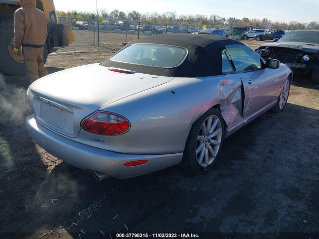 2005 JAGUAR XK8 SAJDA42C652A41956 Photo 3