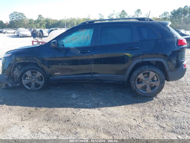 1C4PJMCB6HW576703 Jeep Cherokee Latitude
