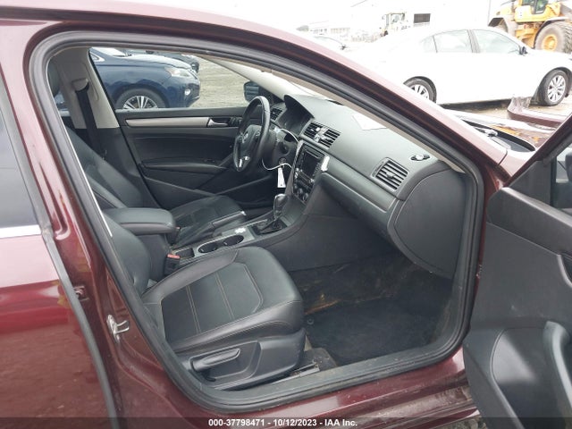 1VWBS7A34EC041545 Volkswagen Passat Se W/sunroof