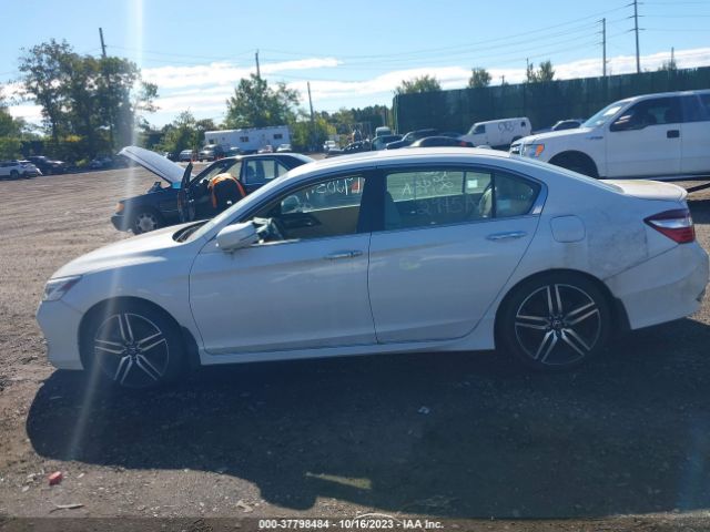 1HGCR3F9XHA043830 Honda Accord Touring V6