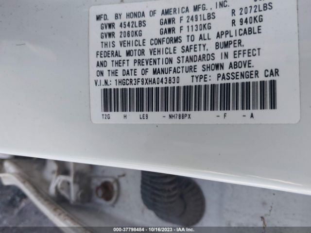 1HGCR3F9XHA043830 Honda Accord Touring V6