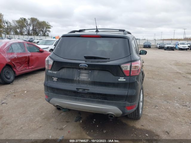 1FMCU0GD0HUE81233 Ford ESCAPE SE