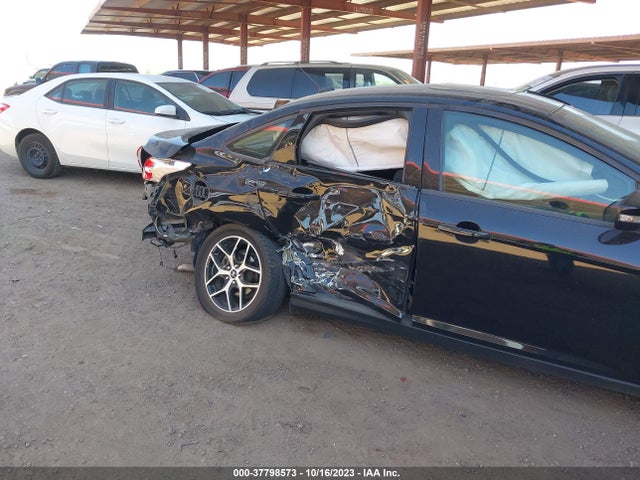 2018 FORD FOCUS SEL VIN: 1FADP3H2XJL249755