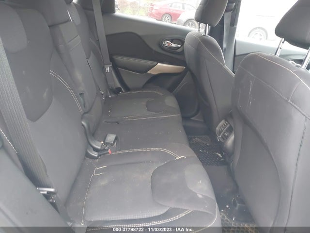 Продаж на аукціоні авто 2017 Jeep Cherokee Latitude 4x4, vin: 1C4PJMCB8HW576282, номер лоту: 37798722