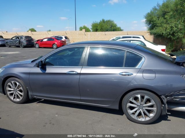 1HGCR2F55FA033131 Honda Accord Sedan Sport