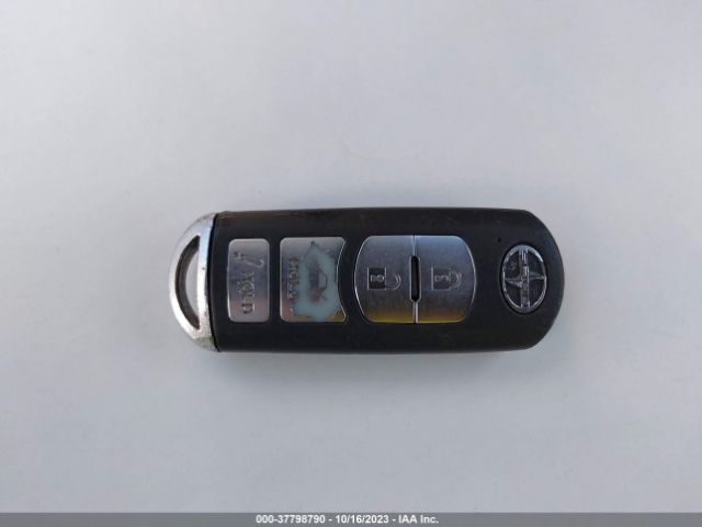 3MYDLBZV4GY132053 Scion IA