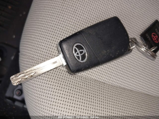 2022 TOYOTA COROLLA LE VIN: JTDEPMAE3N3014564