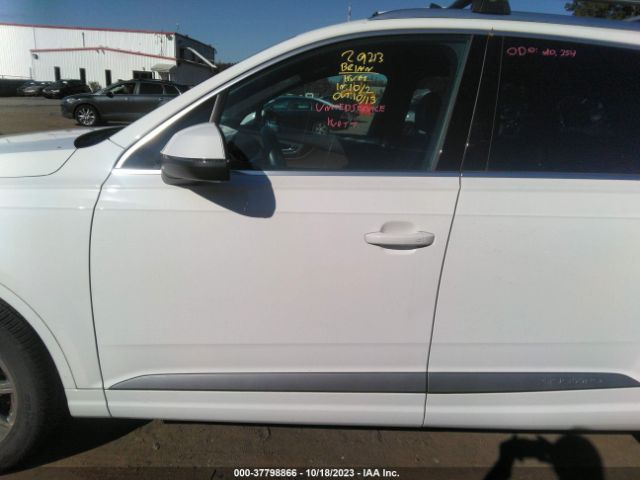 WA1LHAF79KD017725 Audi Q7 45 Premium/45 Se Premium