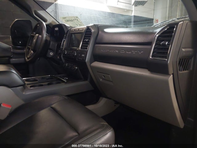2017 Ford F-450, VIN: 1FT8W4DTXHEE62447