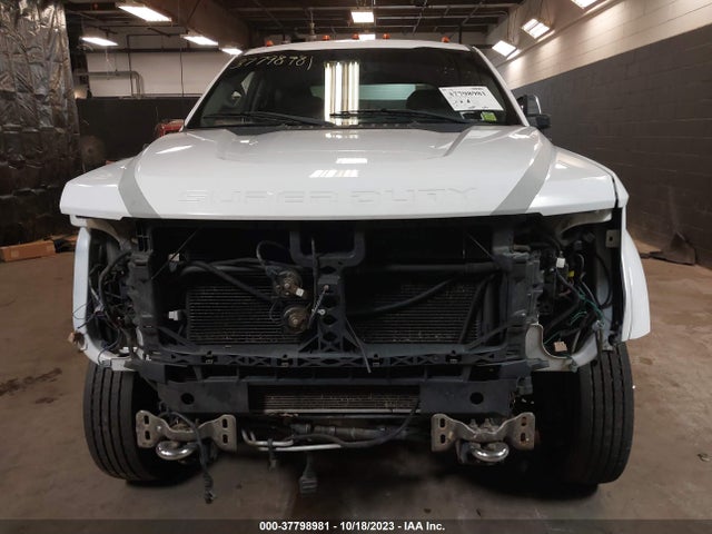 2017 Ford F-450, VIN: 1FT8W4DTXHEE62447