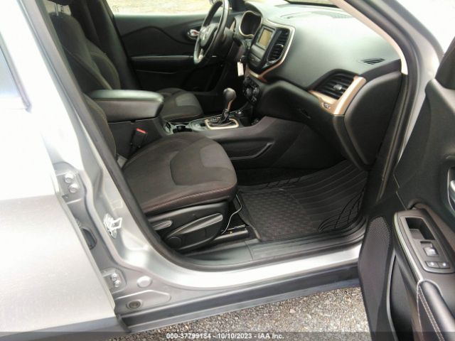 1C4PJMCB9FW502494 Jeep Cherokee Latitude