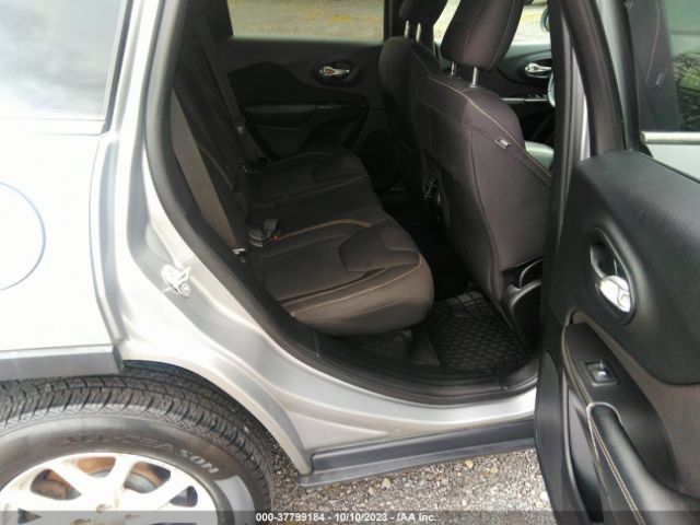 1C4PJMCB9FW502494 Jeep Cherokee Latitude