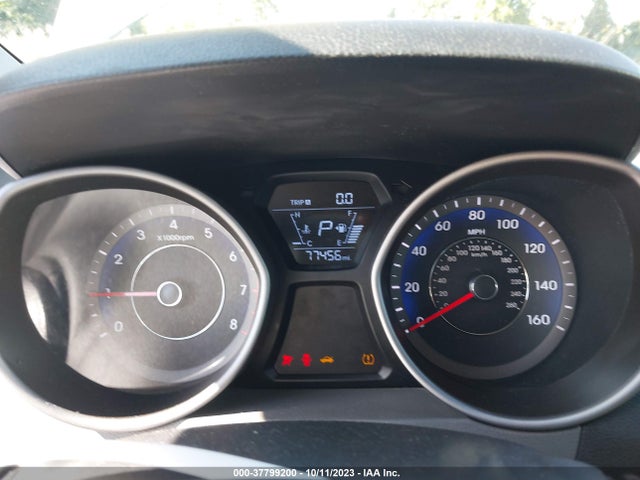 2015 HYUNDAI ELANTRA SE VIN: KMHDH4AE4FU352670