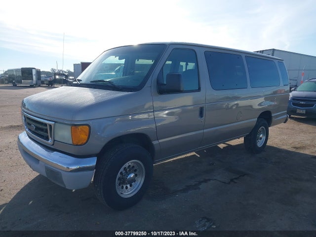 2003 FORD ECONOLINE WAGON XLT VIN: 1FBSS31L23HB41580