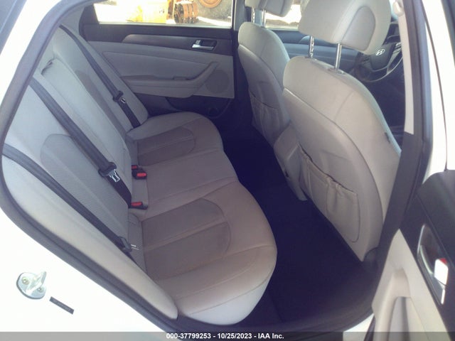 2015 HYUNDAI SONATA 2.4L SPORT VIN: 5NPE34AF4FH190436