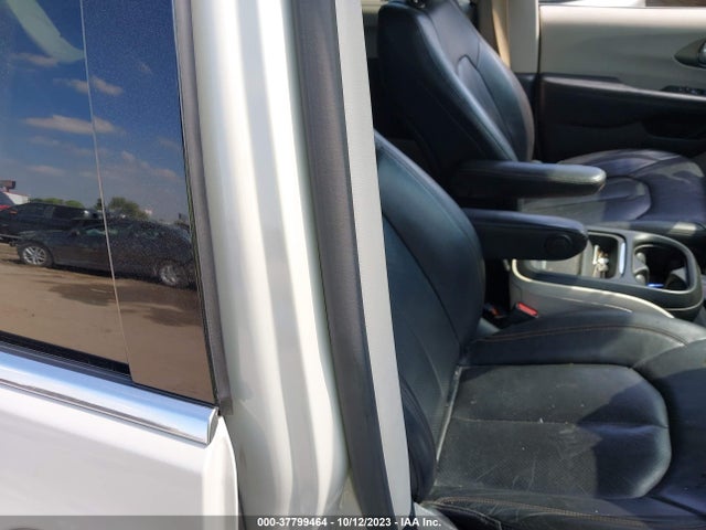 2C4RC1BG9LR205082 Chrysler Pacifica Touring L