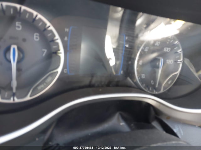 2C4RC1BG9LR205082 Chrysler Pacifica Touring L