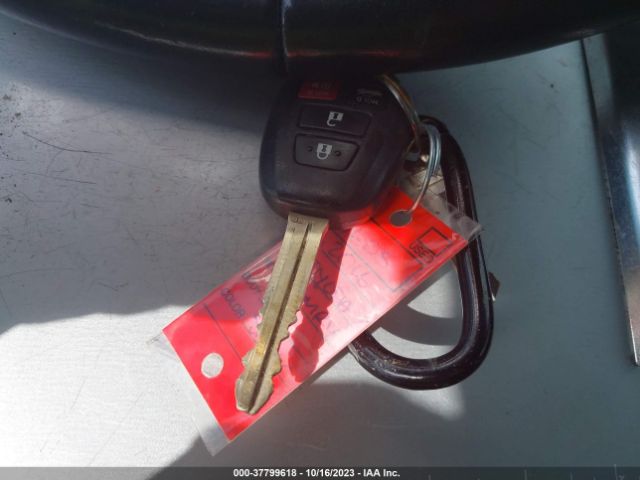 4T1BF1FK1GU218467 Toyota CAMRY SE