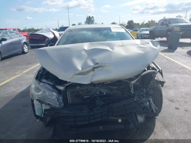 4T1BF1FK1GU218467 Toyota CAMRY SE