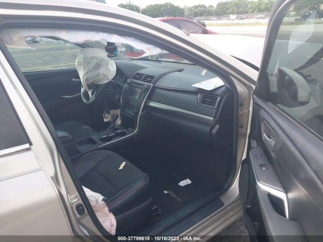 4T1BF1FK1GU218467 Toyota CAMRY SE