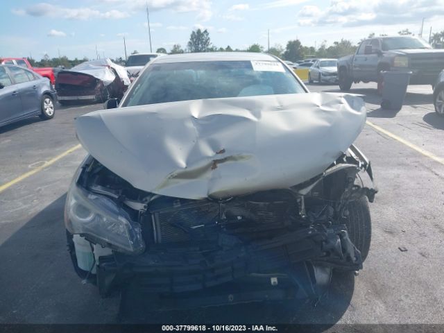 4T1BF1FK1GU218467 Toyota CAMRY SE