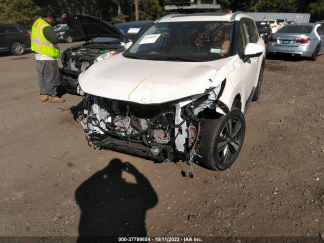 JN8BT3DD0NW272281 Nissan Rogue Platinum
