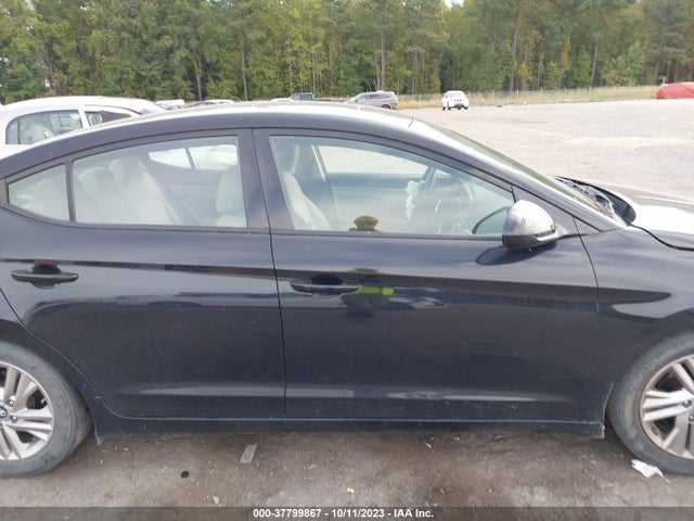 Hyundai Elantra Value Edition 2019 5NPD84LFXKH480491 Image 12