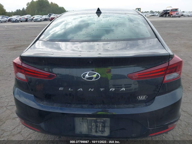 Hyundai Elantra Value Edition 2019 5NPD84LFXKH480491 Image 15