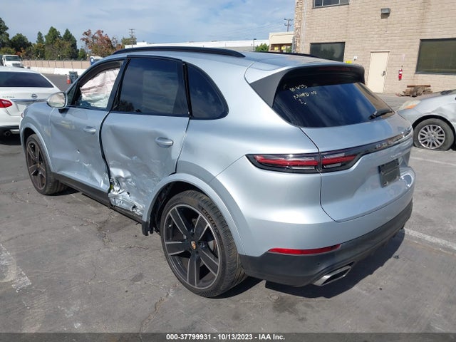 2019 PORSCHE CAYENNE WP1AA2AY0KDA09096 Photo 2