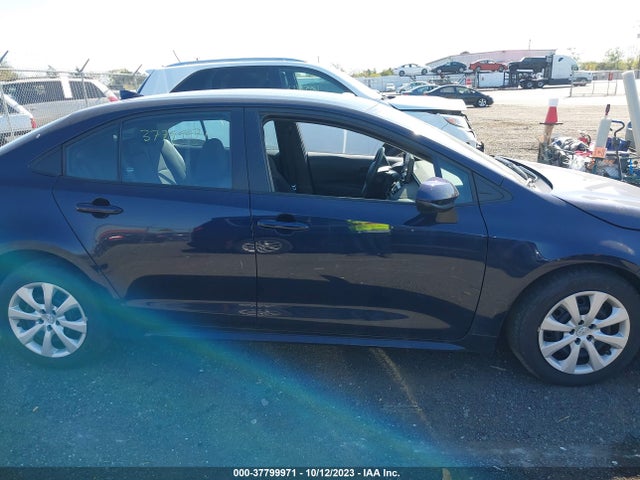 2022 TOYOTA COROLLA LE VIN: 5YFEPMAE3NP353171