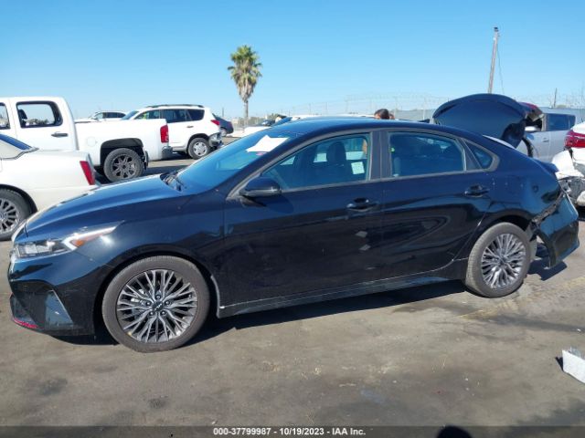 3KPF54AD5PE526128 KIA Forte Gt-line