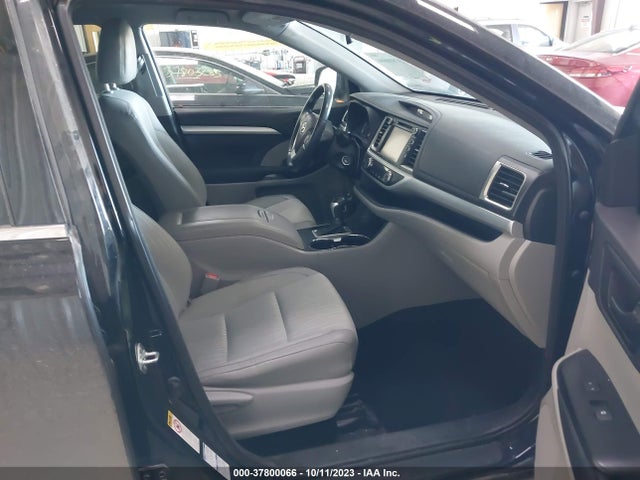 Toyota Highlander Le 2016 5TDBKRFH6GS286707 Image 5