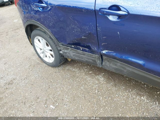 JN1BJ1CR1JW254999 Nissan Rogue Sport Sv