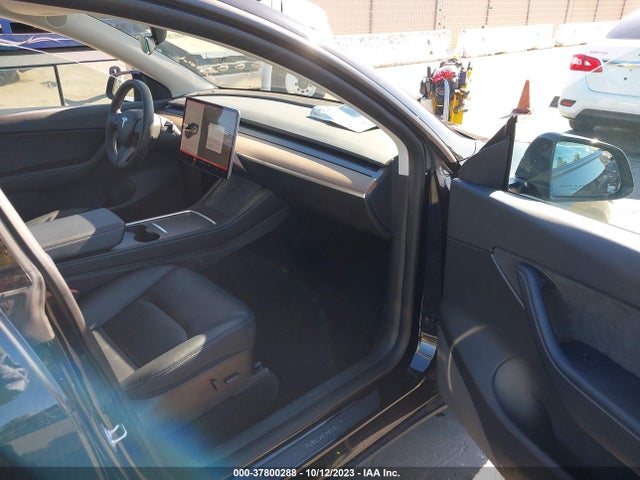 7SAYGDEF7NF347405 Tesla Model Y Performance